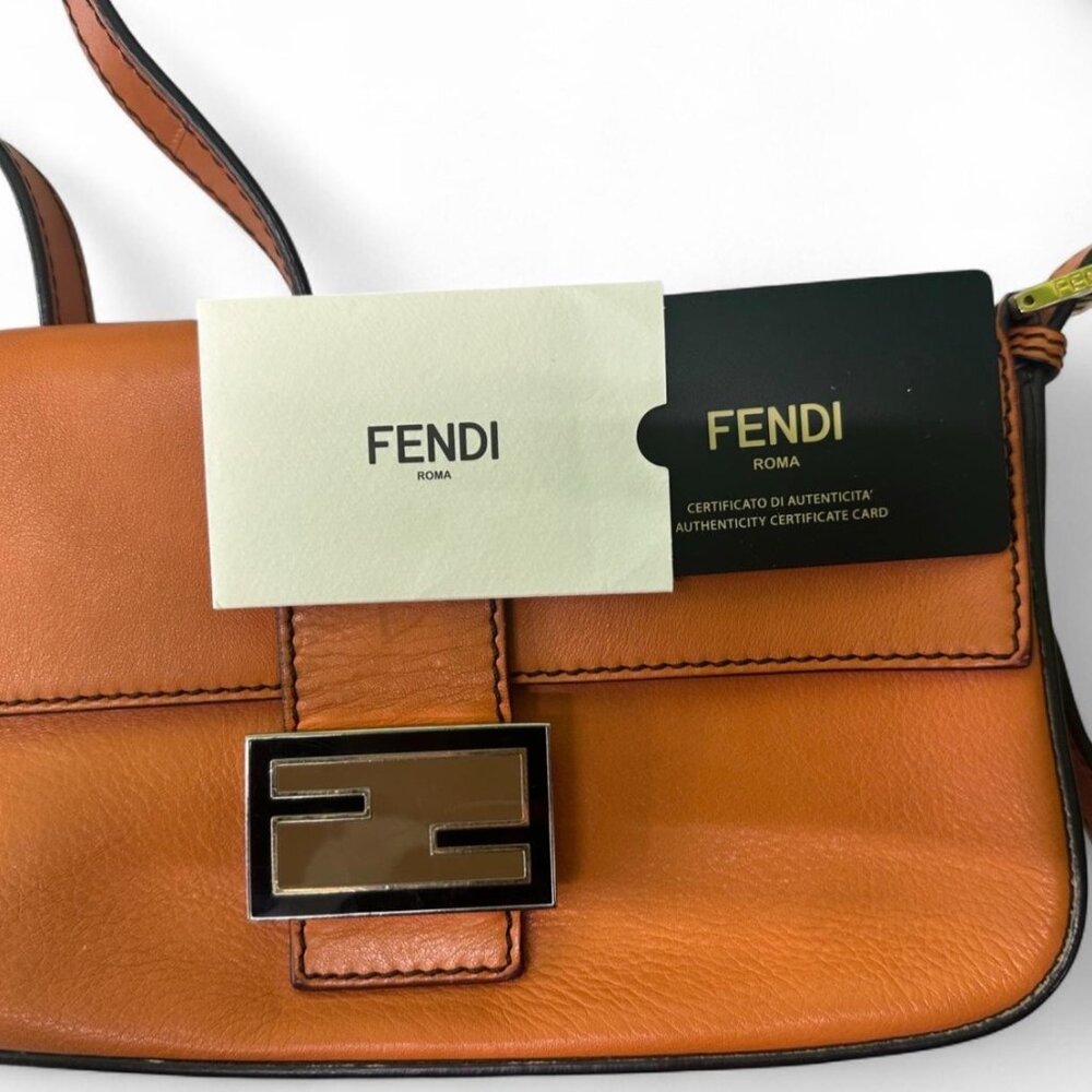 Fendi Baguette Leather Crossbody Bag with Convertible Straps - Picture 3 of 4